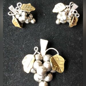 Vintage 925 Sterling Silver Martha’s Vineyard Grape Cluster Jewelry